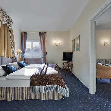 호텔 Lebenberg Schlosshotel-kitzbuehel 4*