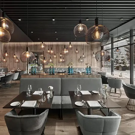 호텔 Lebenberg Schlosshotel-kitzbuehel 4*