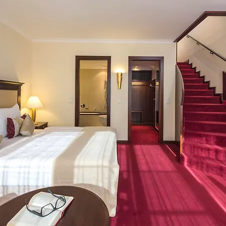 Lebenberg Schlosshotel-kitzbuehel 호텔